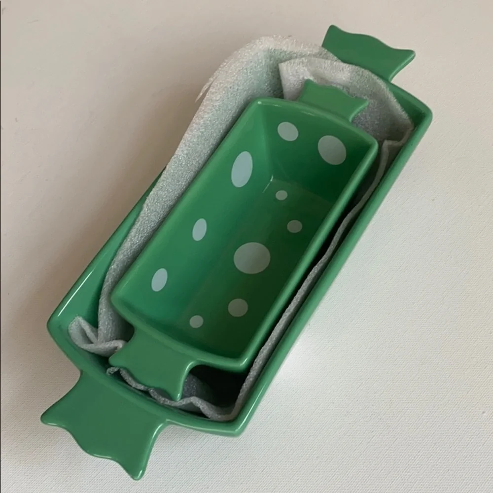 Nantucket pottery polka